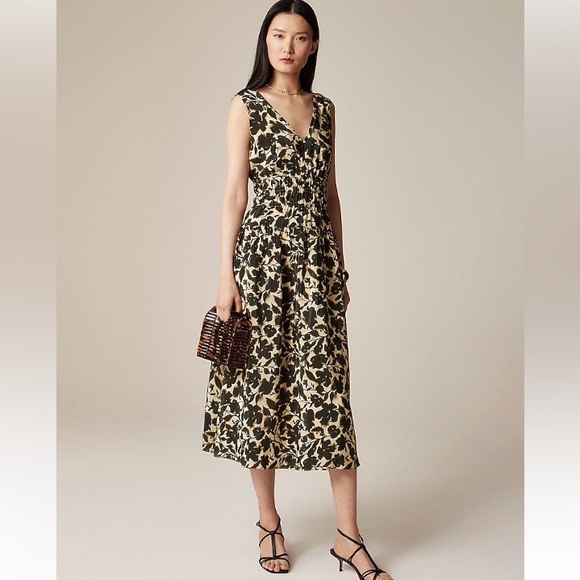 J. Crew Hyacinth V Neck dress in floral crepe de chine Medium Black Multi - Picture 1 of 3